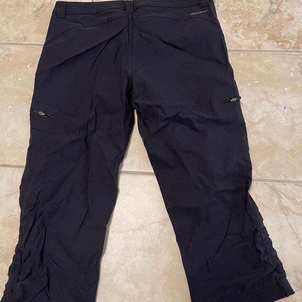 Eddie Bauer Capri Women's 4 Black Cropped Pants First Ascent Nylon Cargo Pocket - Picture 8 of 15